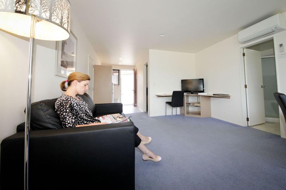 Baywatch Motor Inn Mount Maunganui Extérieur photo