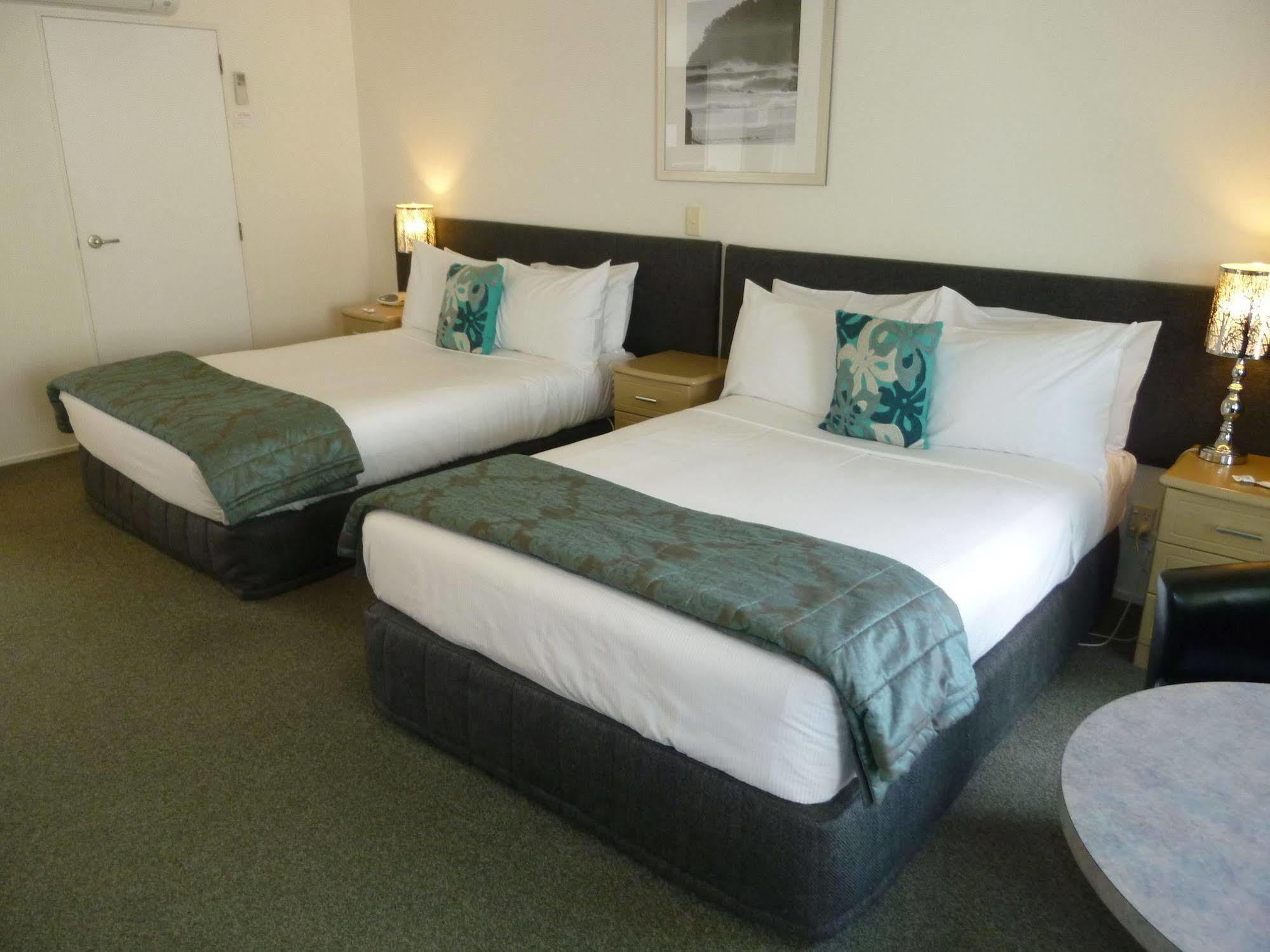Baywatch Motor Inn Mount Maunganui Extérieur photo