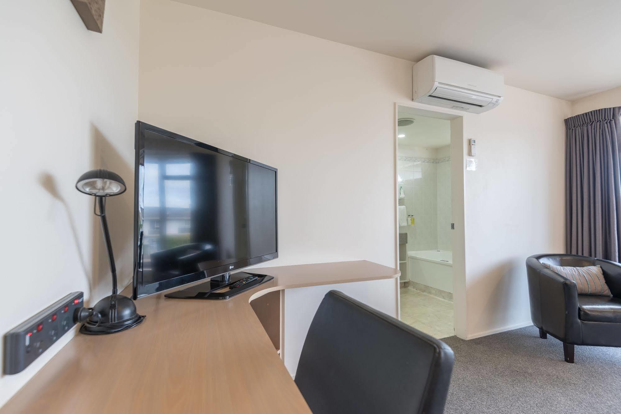 Baywatch Motor Inn Mount Maunganui Extérieur photo
